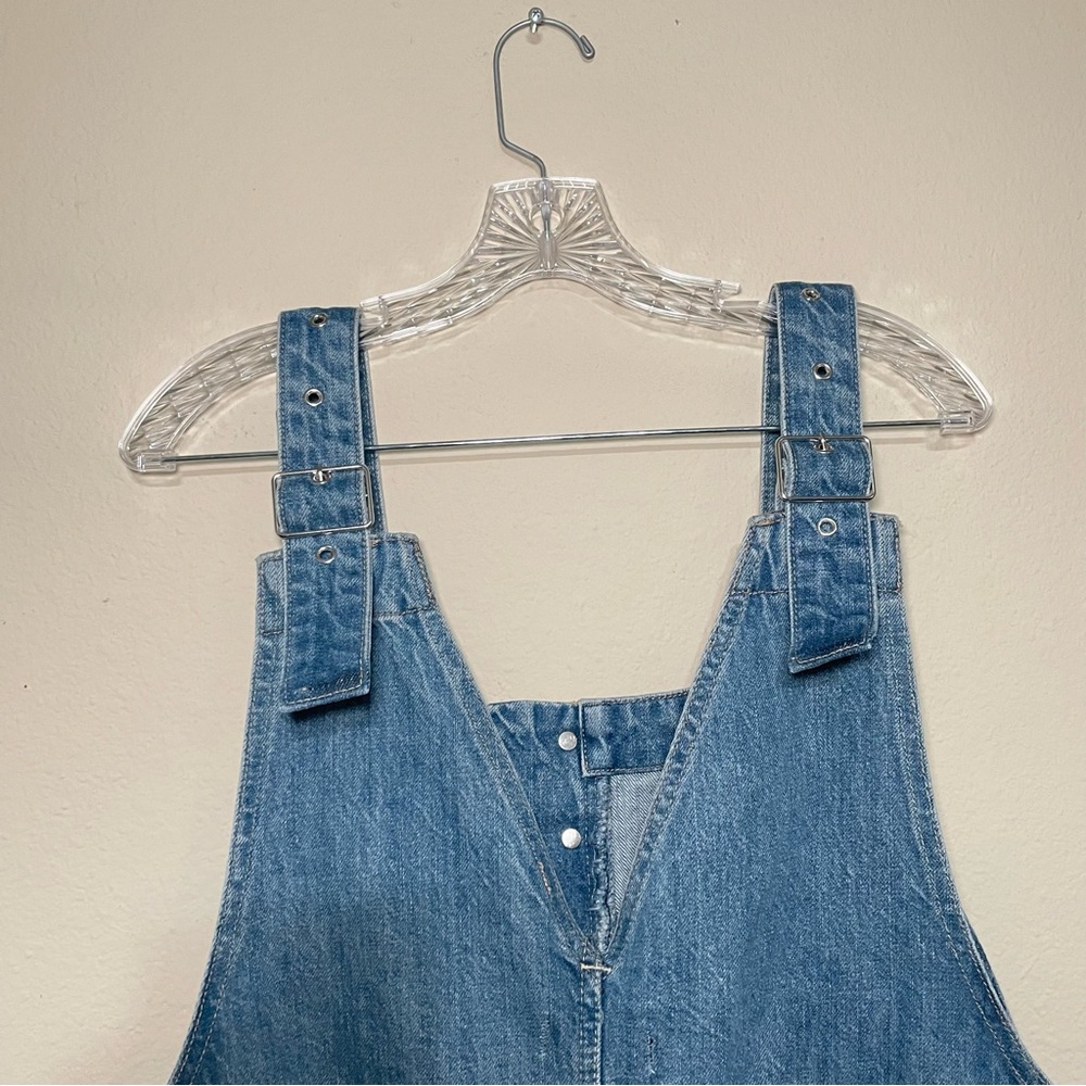 Free People We The Free Set It Off Long Shortalls Medium Wash Denim Sz Small - Picture 6 of 13
